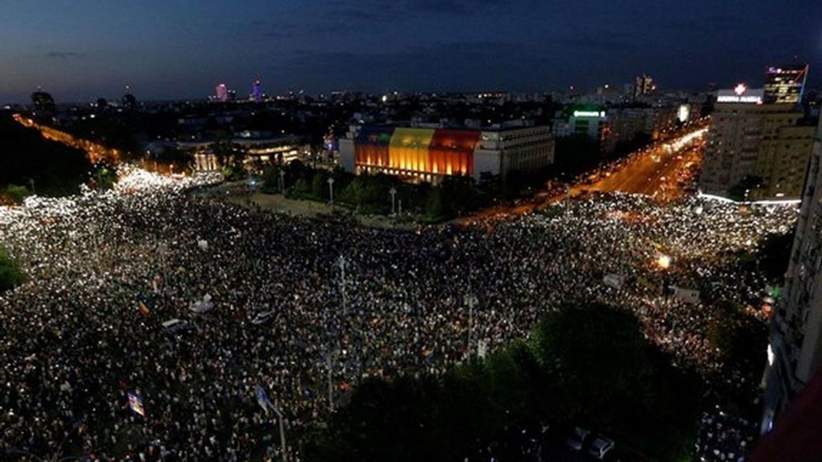 Las protestas anticorrupción acaban con reyertas en Rumanía