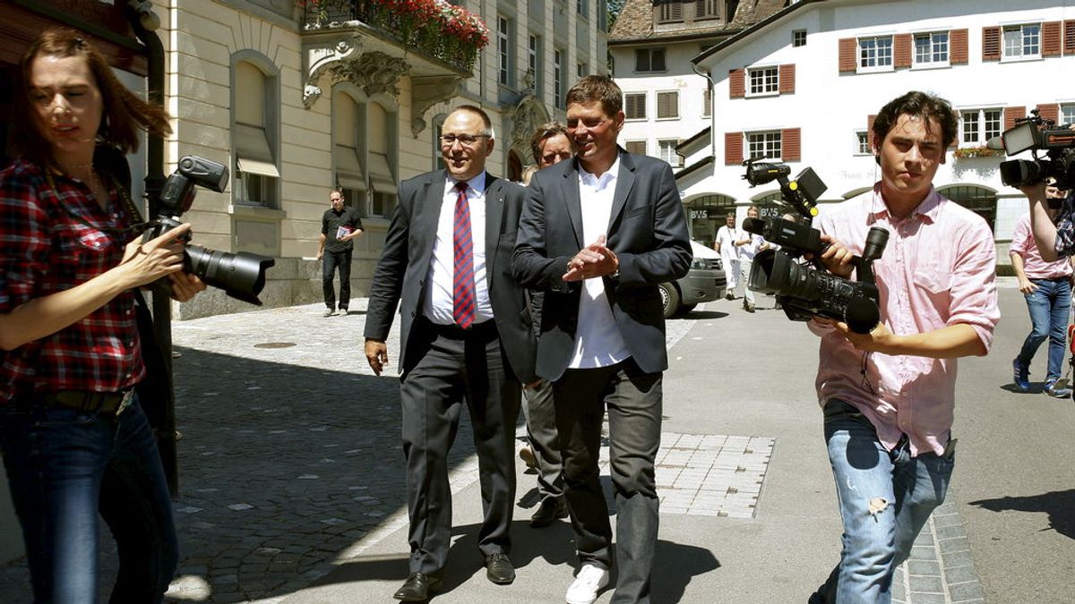 Jan Ullrich, ingresado en un psiquiátrico tras su supuesta agresión a una mujer en un hotel Jan Ullrich, ingresado en un psiquiátrico tras su supuesta agresión a una mujer en un hotel