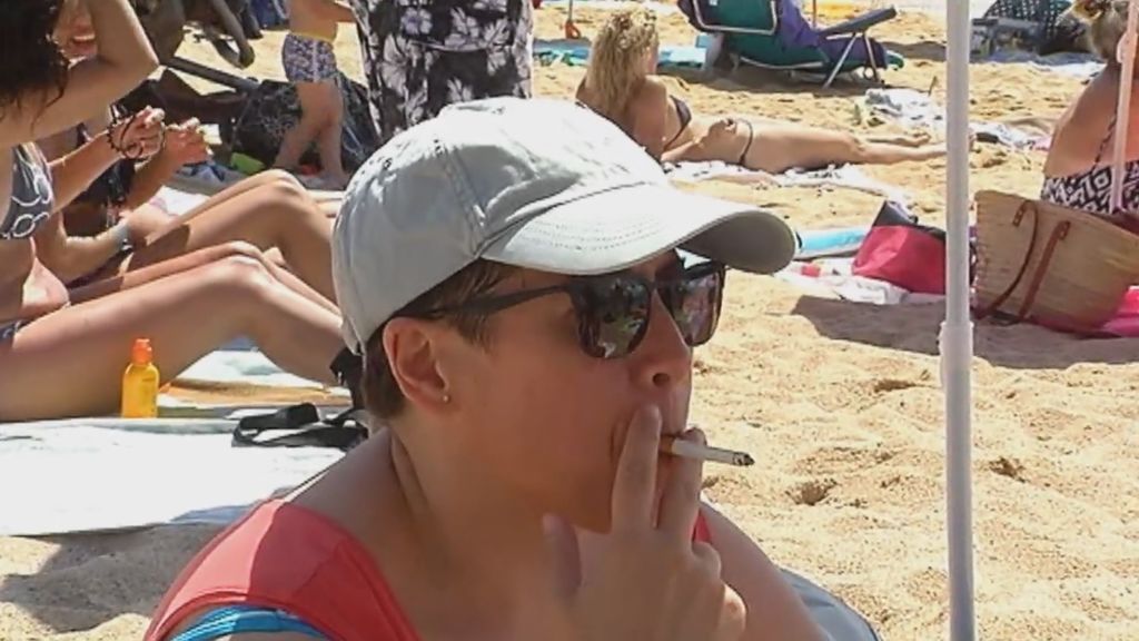 Prohibido fumar: Lloret de Mar aumenta las zonas sin humo en sus playas