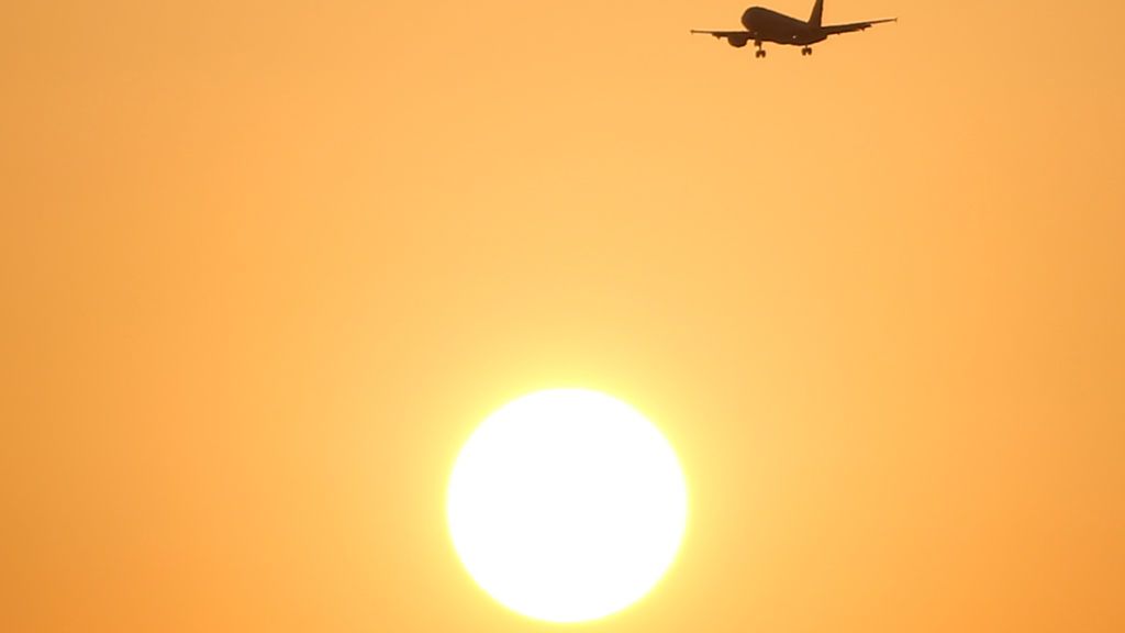 14 provincias en alerta por lluvias y máximas de 38 grados 14 provincias en alerta por lluvias y máximas de 38 grados