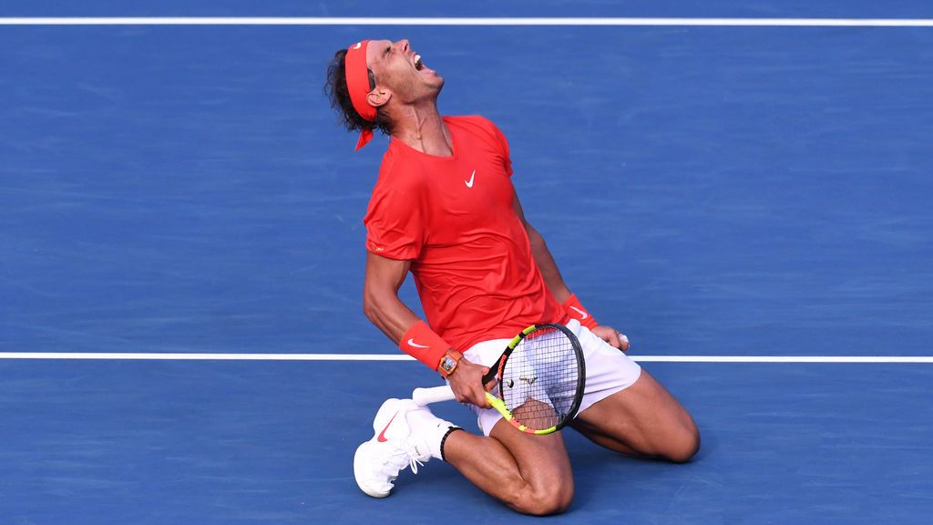 Nadal alza su título 80 tras ganar a Tsitsipas en Toronto