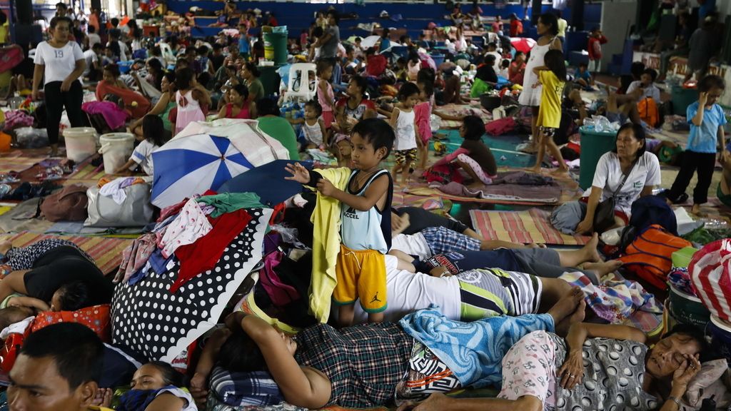 Refugio ante las inundaciones en Manila