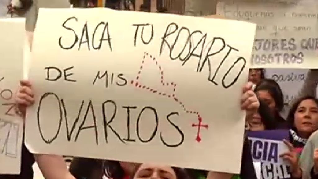 Miles de mujeres piden al gobierno peruano derechos sexuales