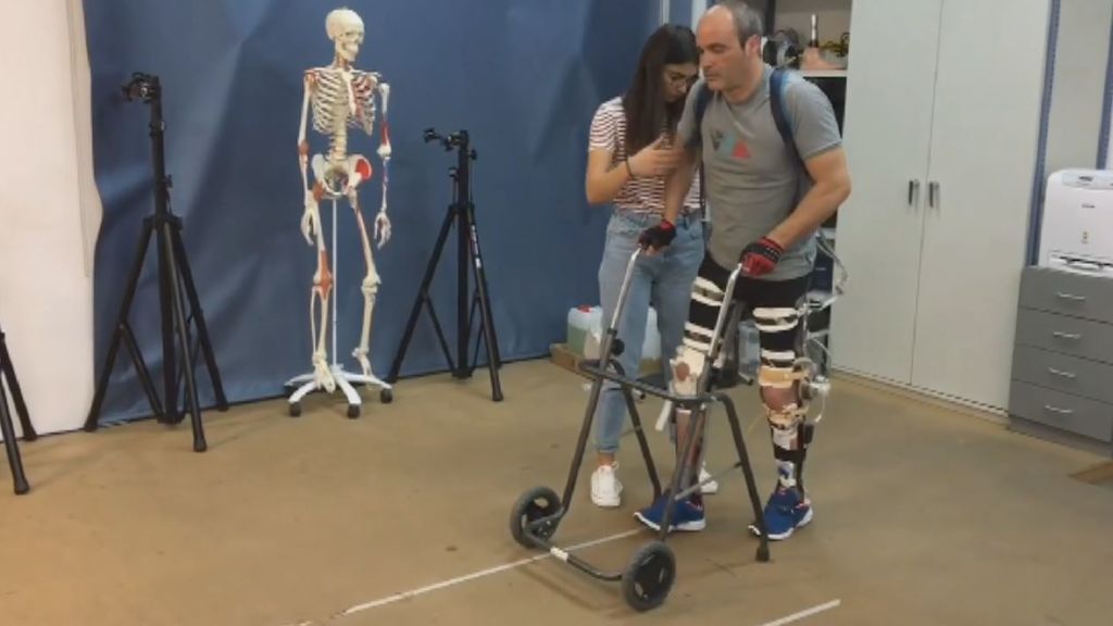 Un exoesqueleto que puede hacer recuperar la movilidad en las piernas