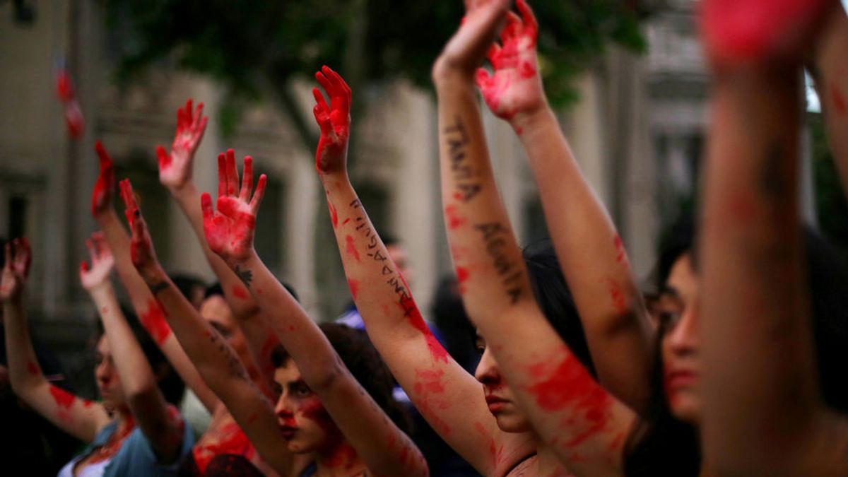 Le desfiguran la cara a una joven en Argentina al resistirse a una agresión