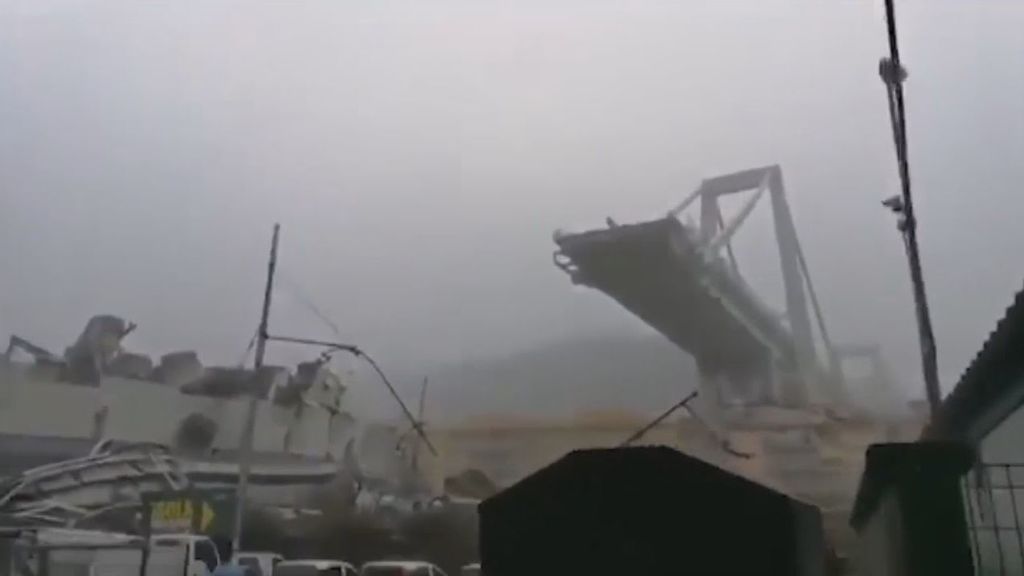 Al menos diez muertos por el desplome del viaducto en Génova