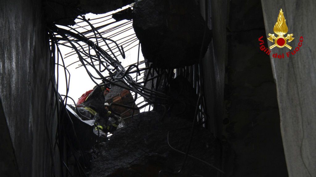 Las autoridades han cifrado en "decenas" los muertos durante el derrumbe