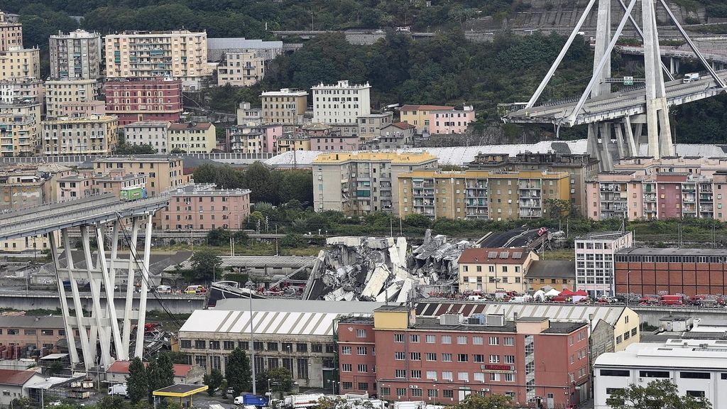 Se derrumba un viaducto en el que circulaba una autopista en Génova