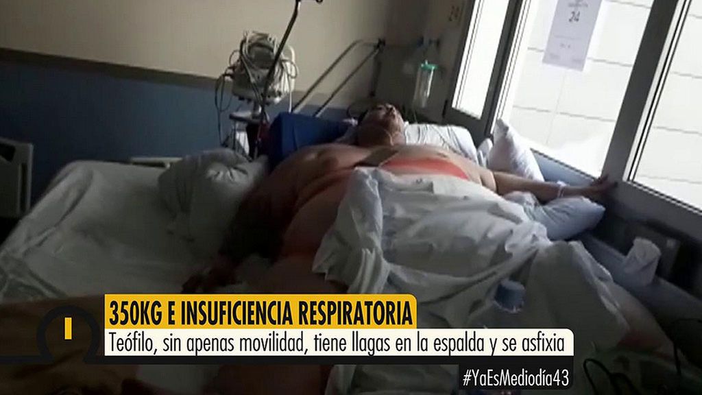 Teófilo pesa 350kg y no se puede mover: “Me tienen en un pasillo del hospital”