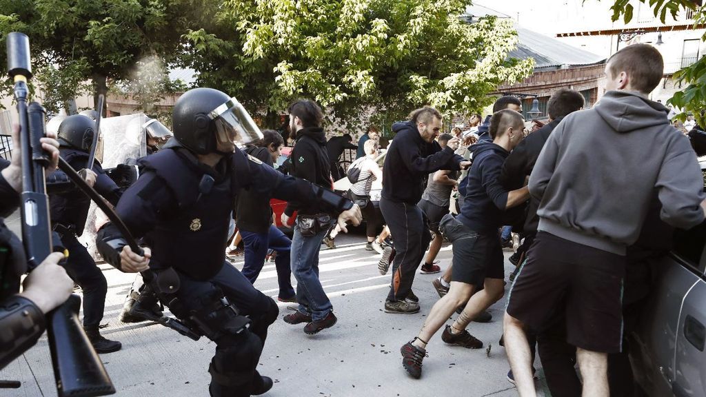 Violento desalojo de un palacio okupa en Pamplona