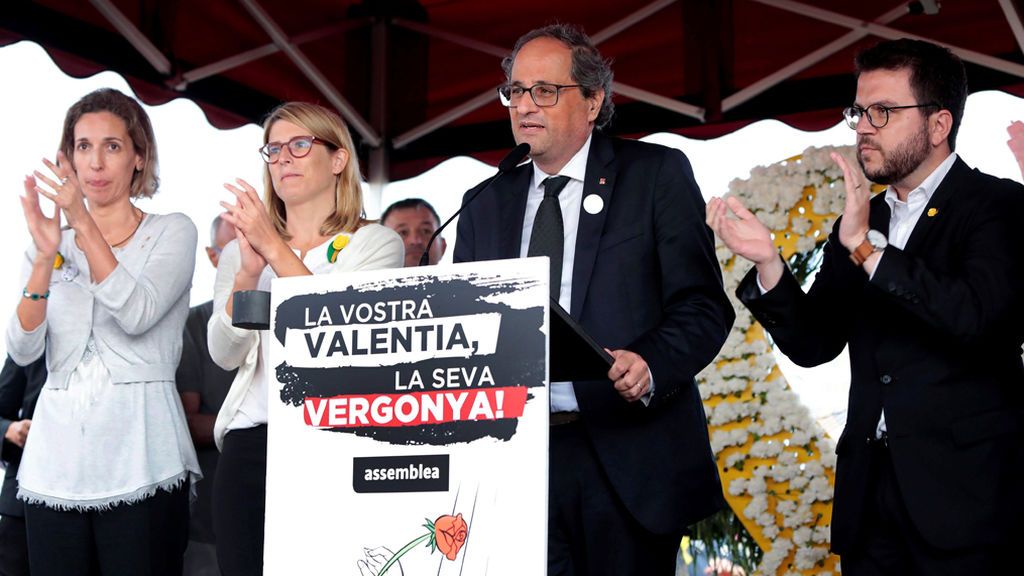 Miles de independentistas se concentran en la cárcel de Lledoners para apoyar a Forn