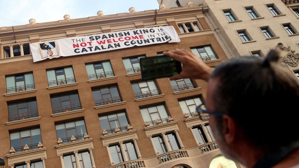 Boicot al Rey por su presencia en el homenaje de Barcelona