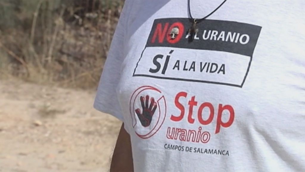 Cientos de personas piden paralizar el proyecto de una mina de uranio en Salamanca