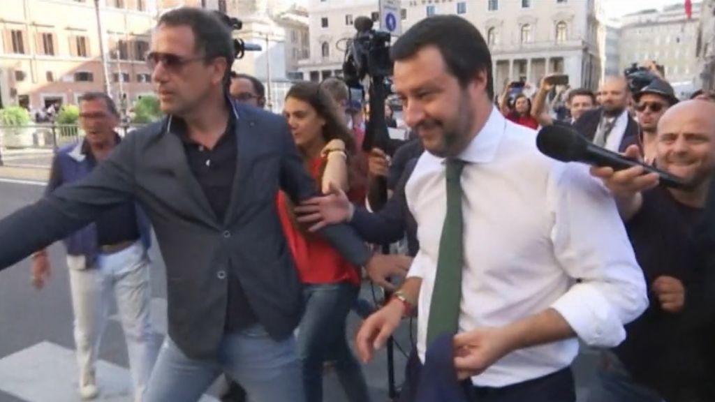 Matteo Salvini llama "carne humana" a los migrantes rescatados por la Guardia Costera italiana