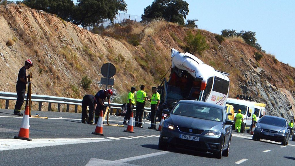 Accidentes de tráfico en las carreteras españolas: 14 fallecidos,  entre ellos tres peatones