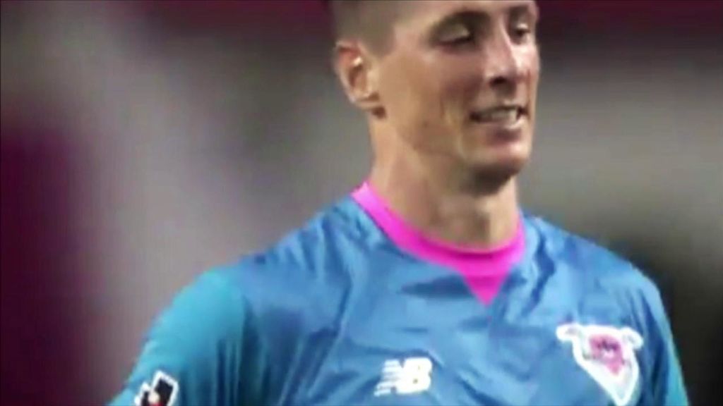Fernando Torres se estrena como goleador en Japón ante Andrés Iniesta
