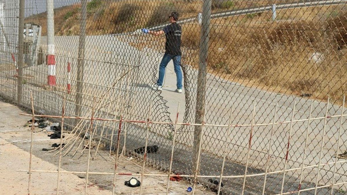 El Gobierno expulsa a Marruecos a los 116 migrantes que saltaron la valla de Ceuta