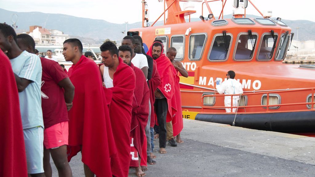 Interceptadas tres pateras en el mar de Alborán: Rescatados 143 inmigrantes