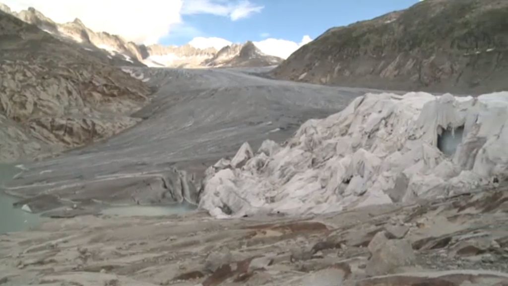 Mantas térmicas para proteger los Alpes: los suizos se enfrentan al calentamiento global