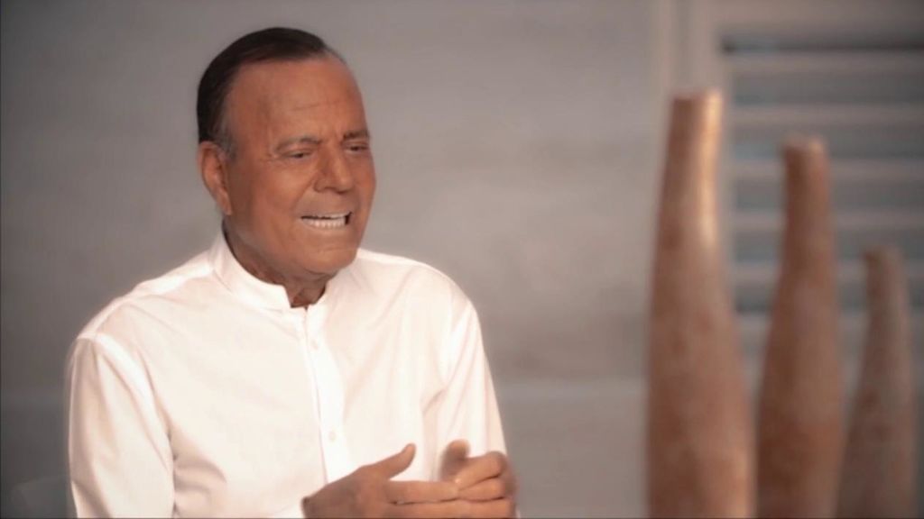 La paternidad de Julio Iglesias: será declarado en rebeldía y padre legal si no se hace las pruebas de ADN