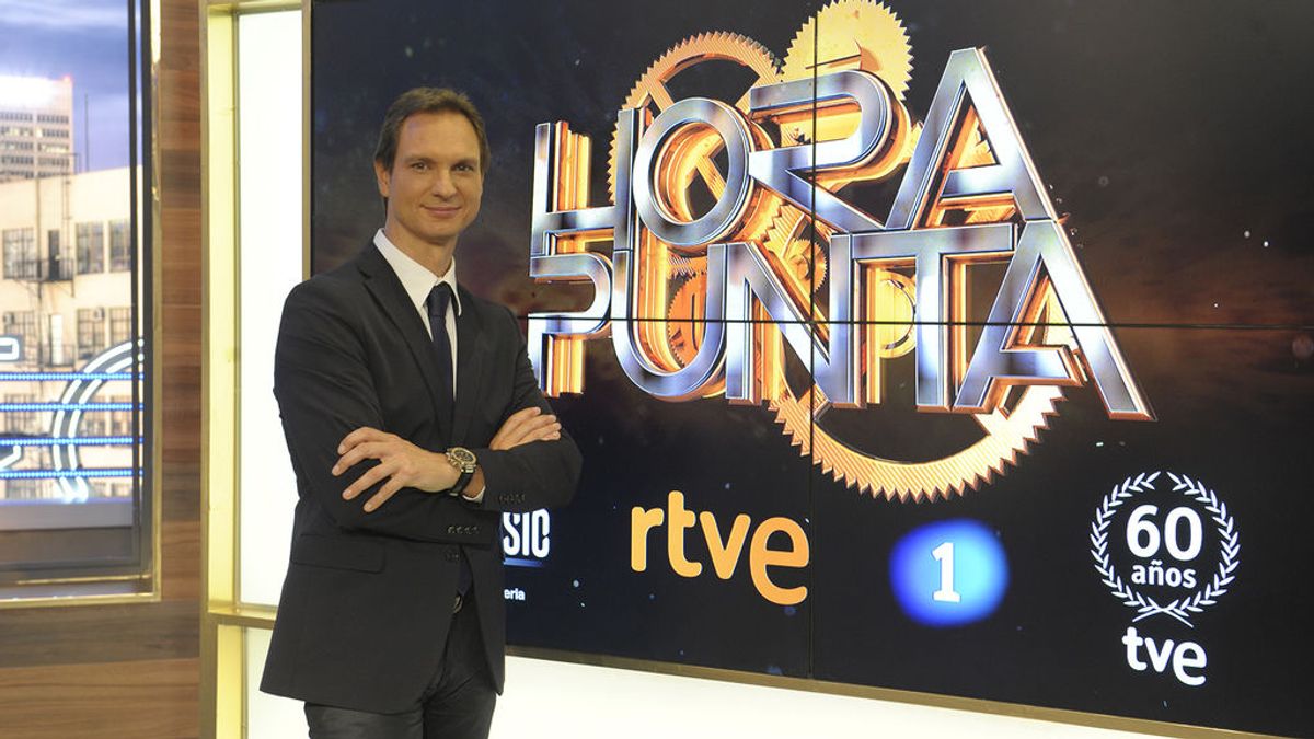 El presentador Javier Cárdenas, en el plató de 'Hora punta'.