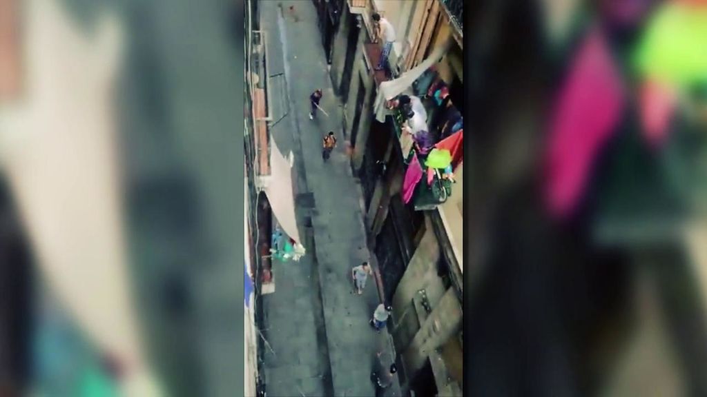 Los vecinos de la Barceloneta se manifiestan por la inseguridad del barrio