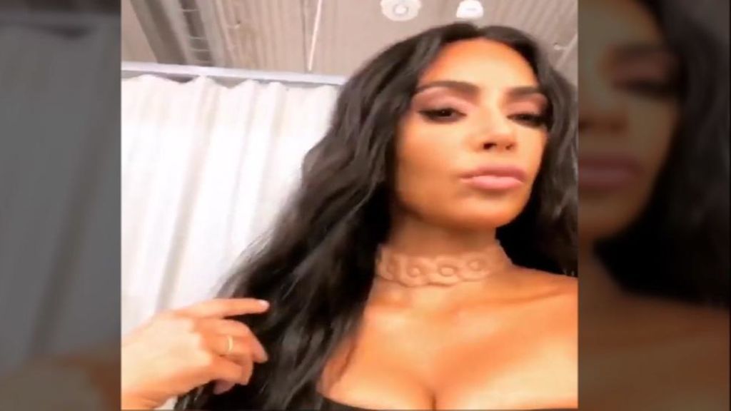 El extravagante 'implante' de Kim Kardashian que revoluciona las redes sociales