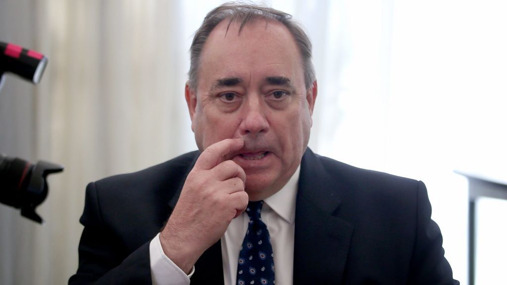 Alex Salmond abandona el SNP tras ser acusado de acoso sexual
