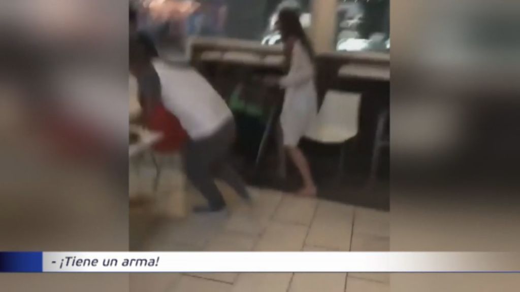 Tres adolescentes causan el pánico en un centro comercial de Estados Unidos