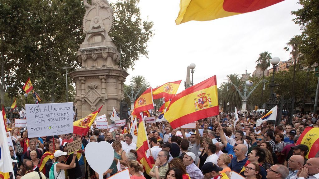 Crece la tensión por los lazos amarillos en Cataluña