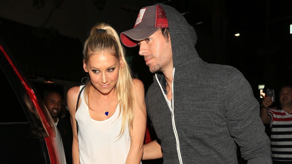 Enrique y Anna Kournikova