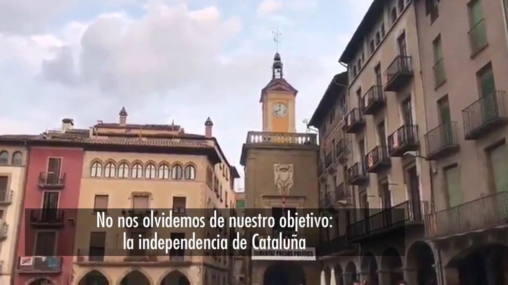El Ayuntamiento de Vic llama a luchar por la incependencia catalana a través de altavoces