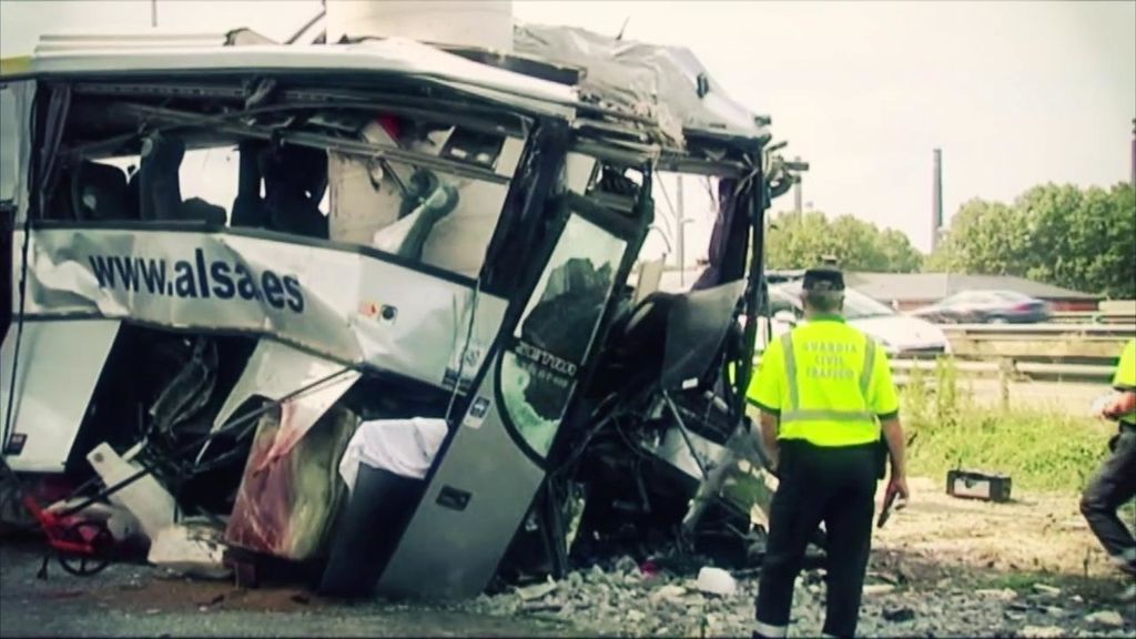 Accidente de autobús en Avilés: la investigación apunta a un desvanecimiento del conductor