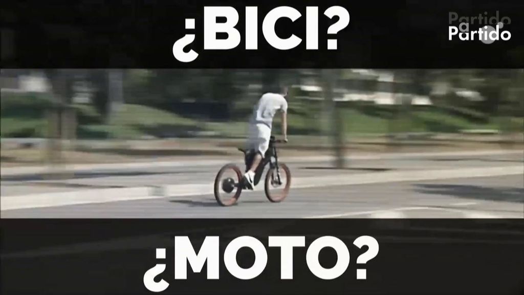 La ‘bici-moto’ de Piqué: “Es una moto camuflada de bici eléctrica y necesita carnet para conducirla”