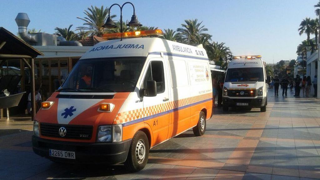 El incendio en una vivienda en Torremolinos obliga a evacuar a un hombre