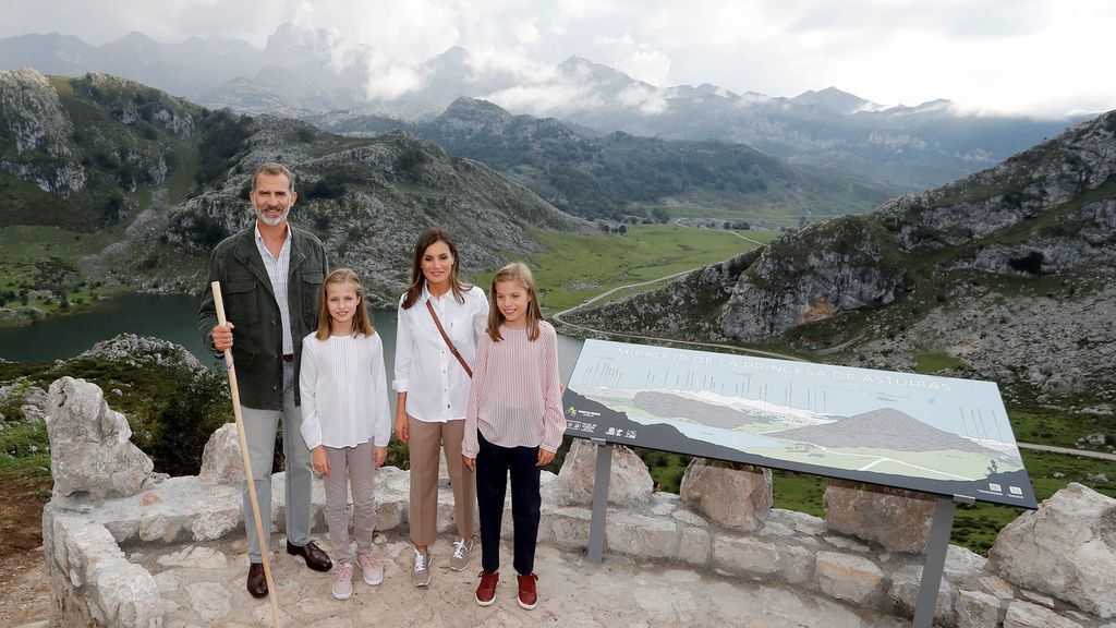 La Princesa de Asturias inaugura su mirador en los Lagos de Covadonga