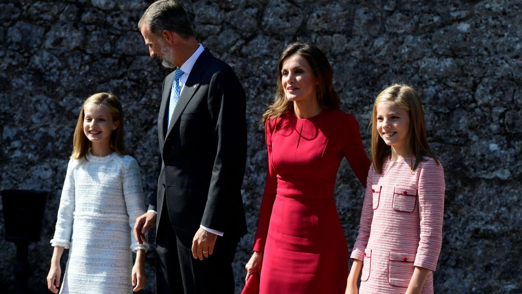 La Princesa de Asturias, tras los pasos de su padre en su primer acto oficial