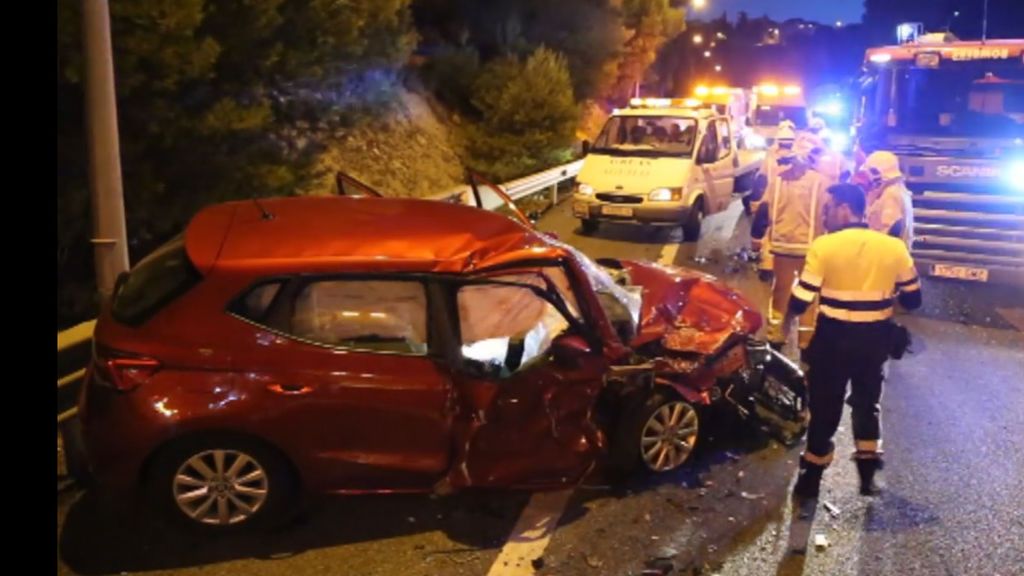 Siete heridos, dos graves, en un choque en Palma provocado por un conductor kamikaze