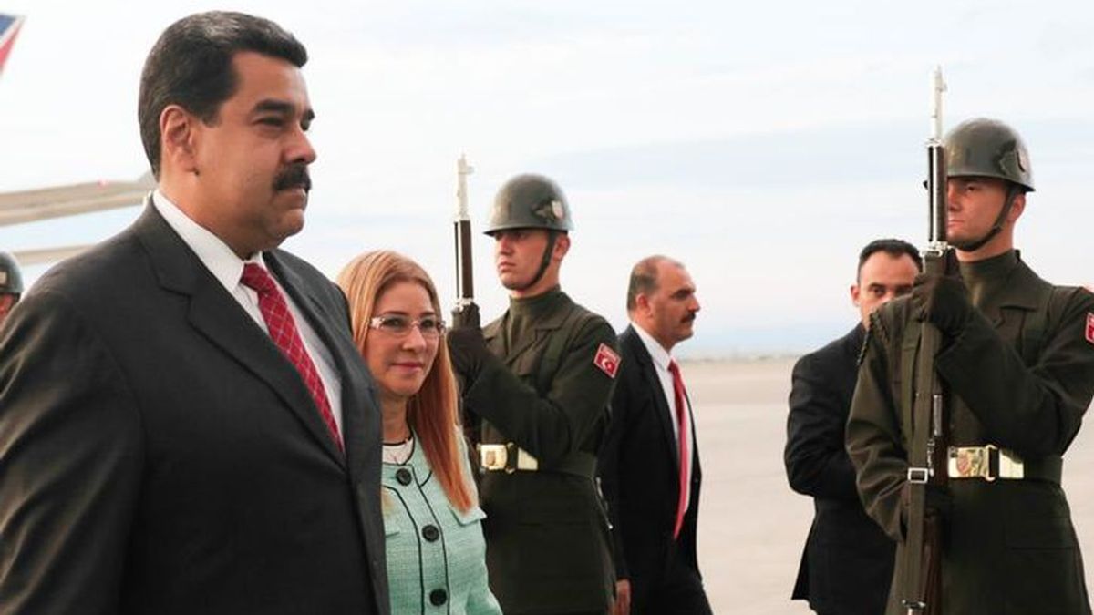 Miembros del Gobierno estadounidense mantuvieron reuniones con militares venezolanos para preparar un posible golpe de Estado