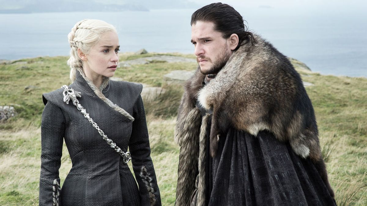 Emilia Clarke (Daenerys Targaryen) y Kit Harington (Jon Snow), en la séptima temporada de 'Juego de tronos'.