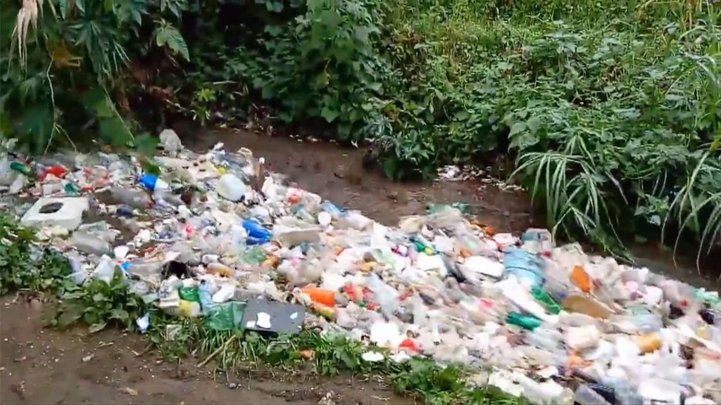 Ríos y mares de plástico: Las terribles consecuencias de no reciclar este material