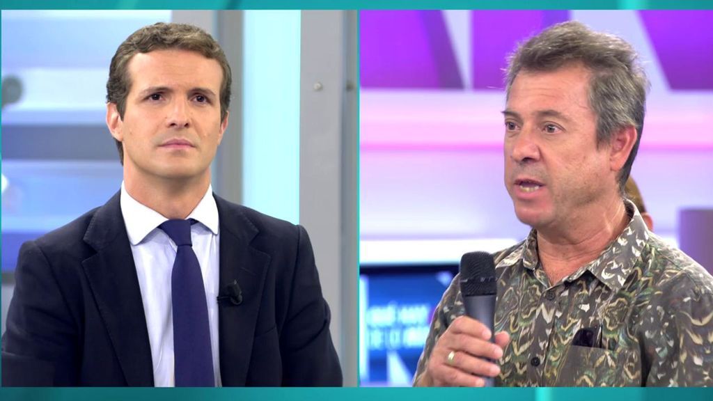 Un parado de larga duración pregunta a Casado: ¿Qué haría si tiene 54 años y experiencia laboral pero no le contratan?