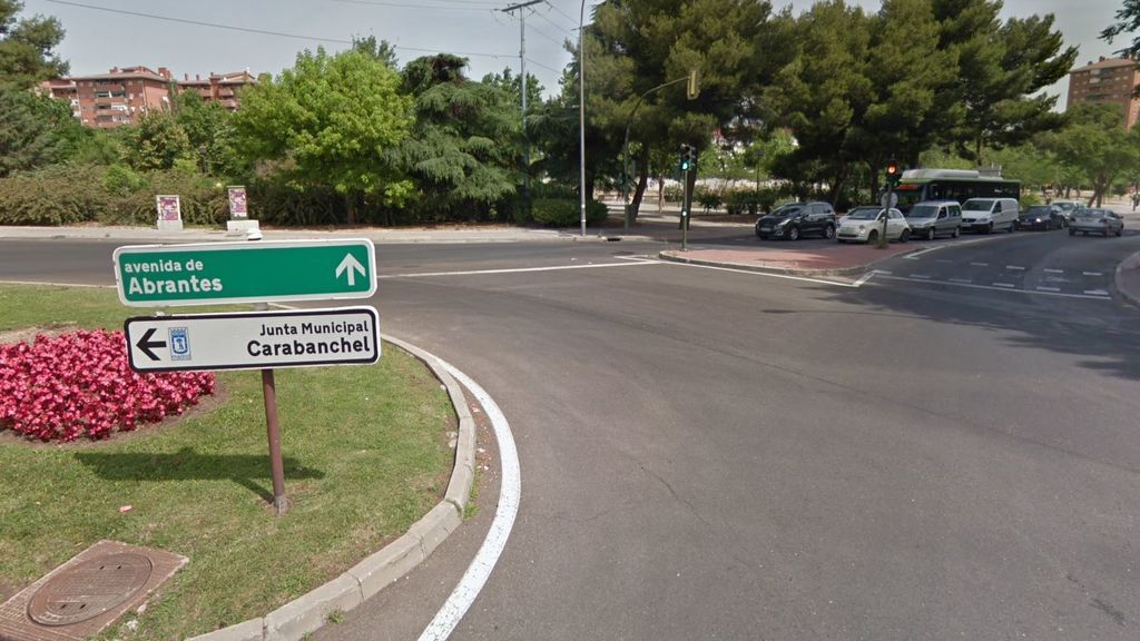 Detenida por apedrear a varios adolescentes que se negaron a tener sexo con ella Detenida por apedrear a varios adolescentes que se negaron a tener sexo con ella