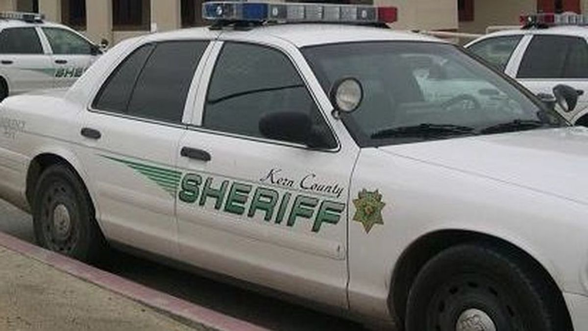 Un hombre mata a cinco personas y después se suicida en California Un hombre mata a cinco personas y después se suicida en California