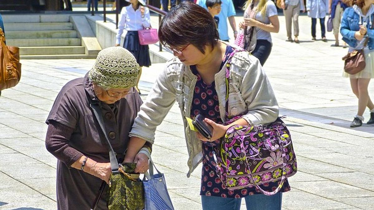 Japón bate su récord de centenarios con más de 69.000, casi un 90 % mujeres