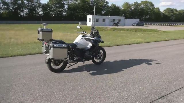 La Moto Que Deja Atrás Al Coche Fantástico Se Conduce Sola 3196