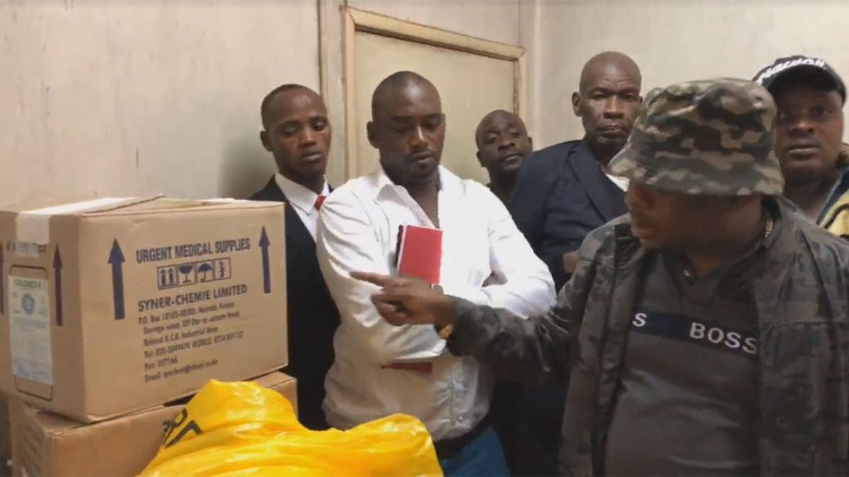 Hallan 12 bebes muertos dentro de cajas de cartón en un hospital de Kenia