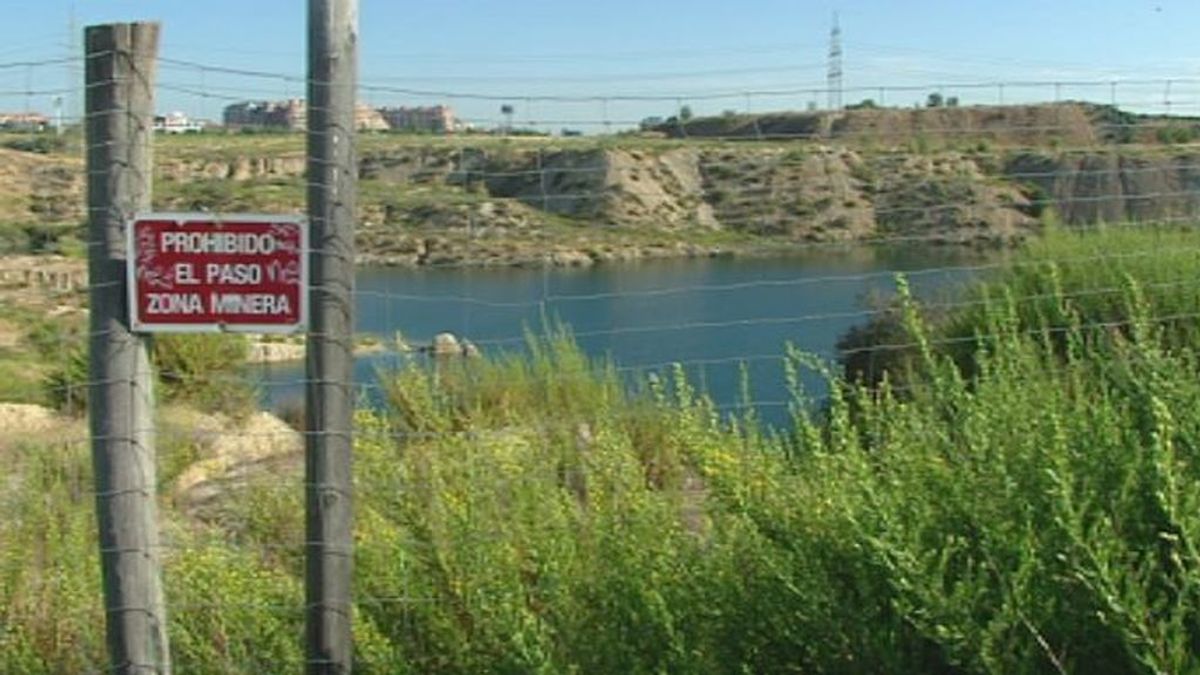 Muere con 21 años al saltar al agua en un lago prohibido en Madrid