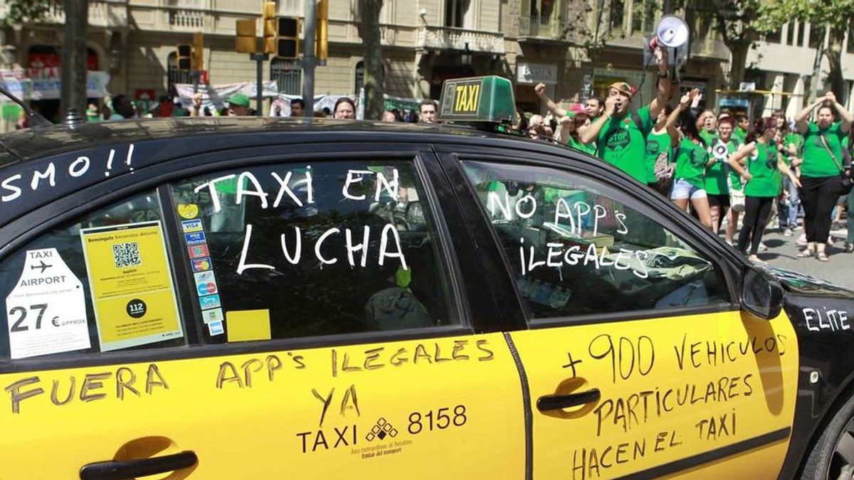 Los internautas piden la "modernización" del taxi y no reducir las licencias a Uber y Cabify