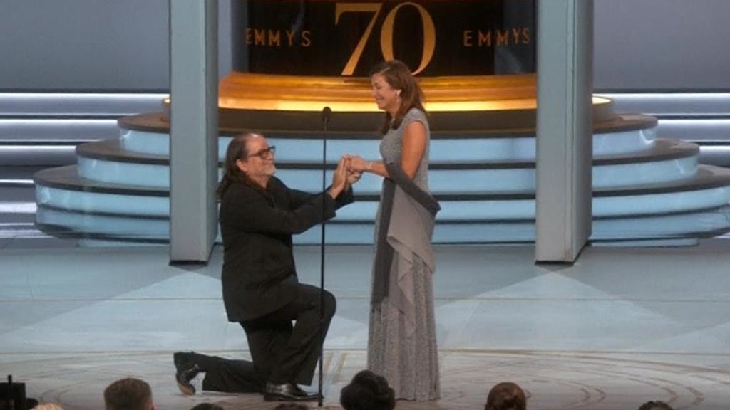 La inesperada y emotiva pedida de mano de los Emmy